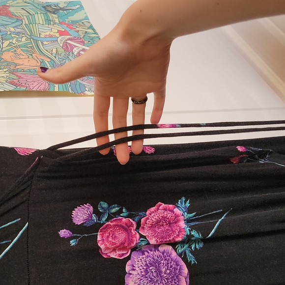 Black Floral Forever 21 Maxi Wrap Dress - Picture 6 of 8